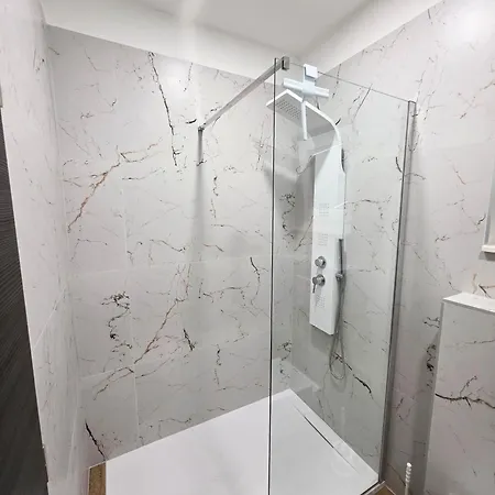 Apartment Sky Cube *